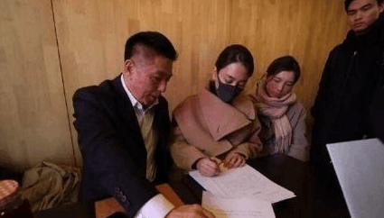 中华环保联合会建议各地撤销公共吸烟区:星空体育官网(图3) 星空体育